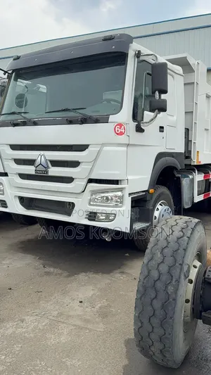 Perfect for Heavy Work in the Summer Heat, the 375HP Engine Handle Wel