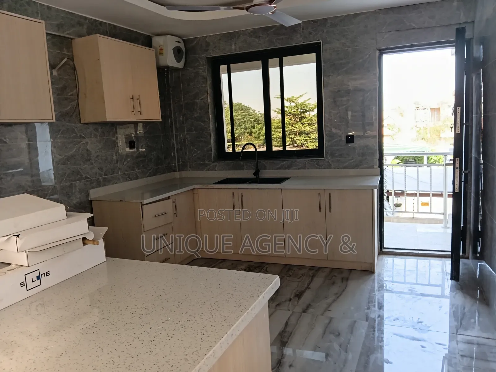 4bdrm Apartment in Sakumono for rent