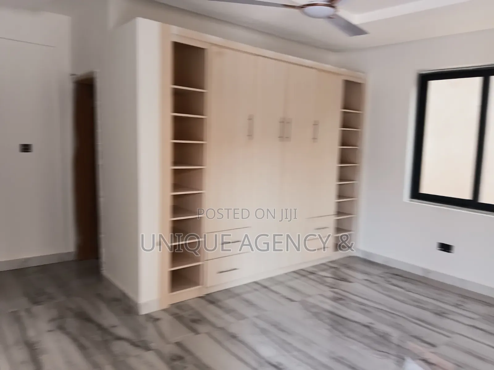 4bdrm Apartment in Sakumono for rent