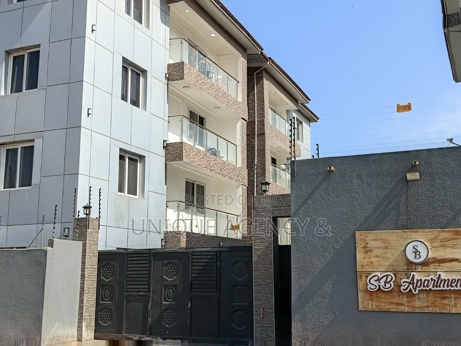 4bdrm Apartment in Sakumono for rent