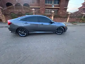 Honda Civic EX Sedan 2020 Gray