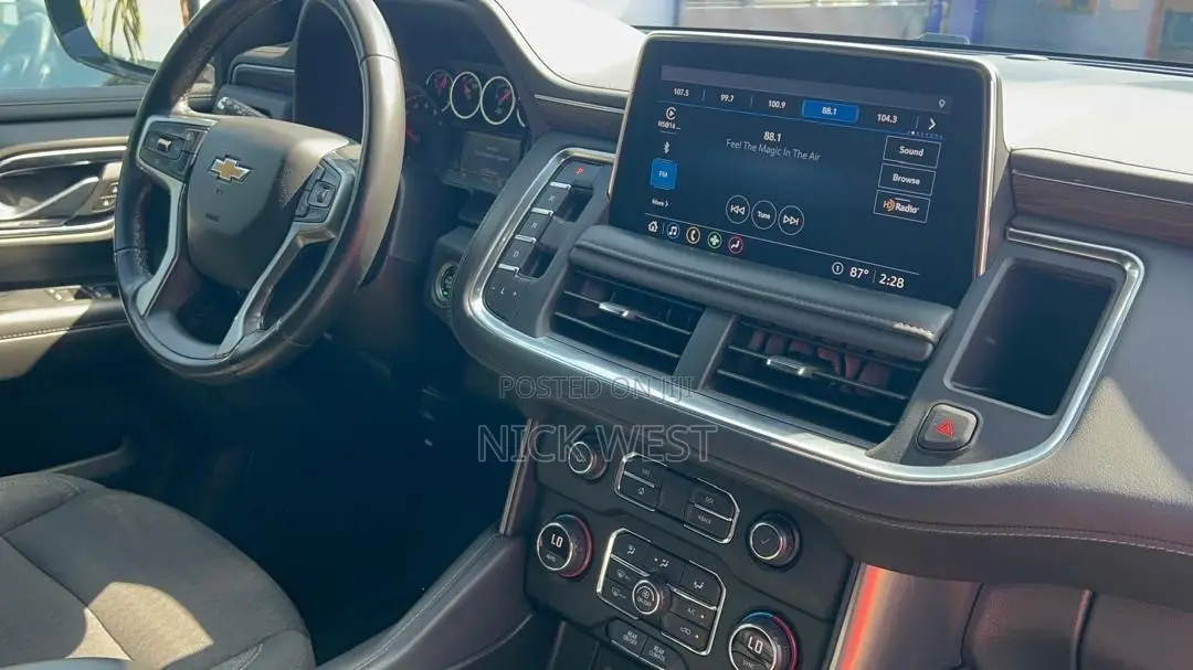Chevrolet Tahoe 2022 White