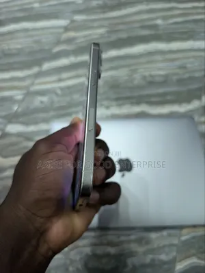 Apple iPhone 15 Pro Max 256 GB White