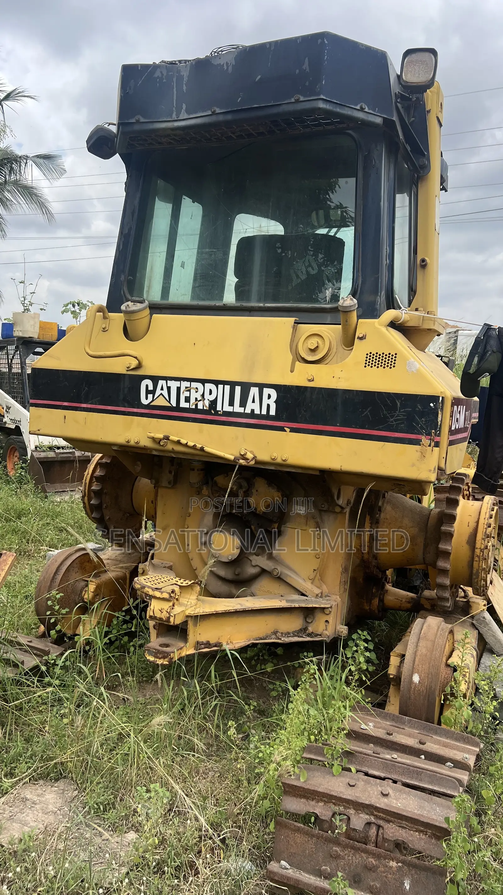 Caterpillar (CAT) D5M XL Crawler Dozer