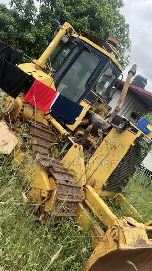 Caterpillar (CAT) D5M XL Crawler Dozer