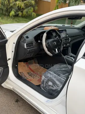 Honda Accord Touring 2.0T 2020 White