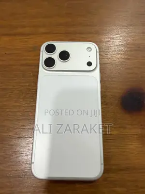 New Apple iPhone 17 Pro Max 256 GB Silver