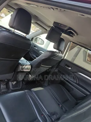 Toyota Highlander Hybrid XLE (3.5L 6cyl) 2017