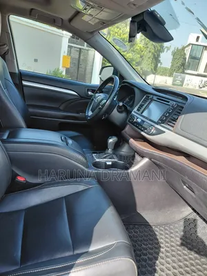 Toyota Highlander Hybrid XLE (3.5L 6cyl) 2017