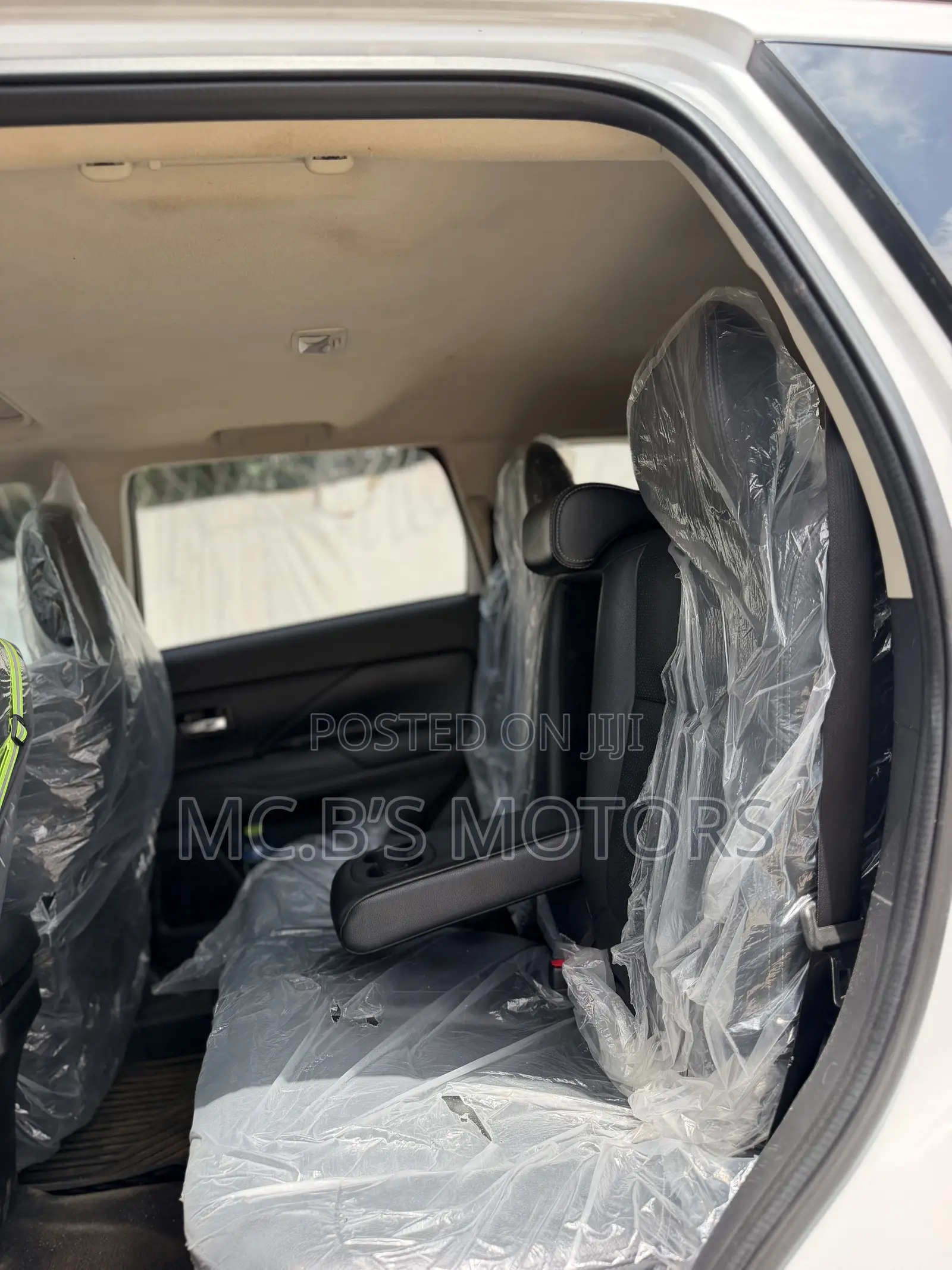 Mitsubishi Outlander 2016 White