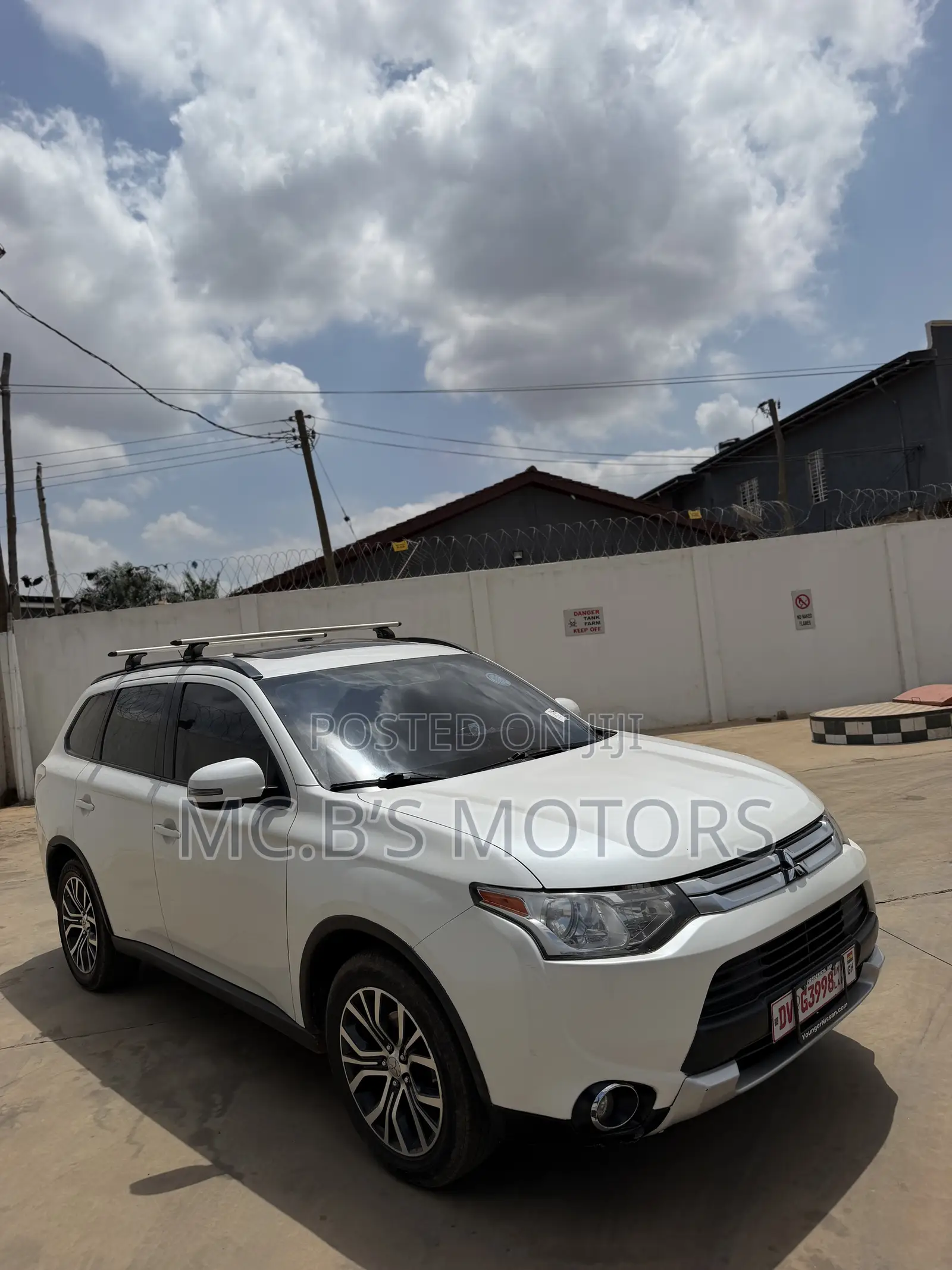 Mitsubishi Outlander 2016 White