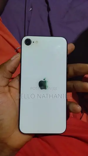 Apple iPhone SE (2020) 64 GB White