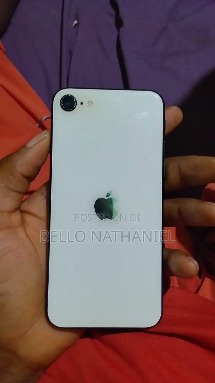 Apple iPhone SE (2020) 64 GB White