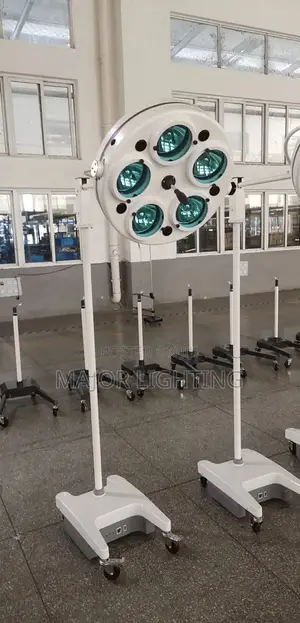 Theater Surgical Light Rechargeable (5 Bulb)