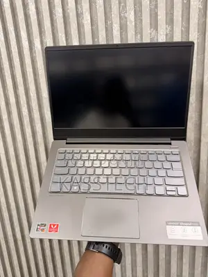 Laptop Lenovo IdeaPad 530S 8GB AMD Ryzen 7 SSD 256GB