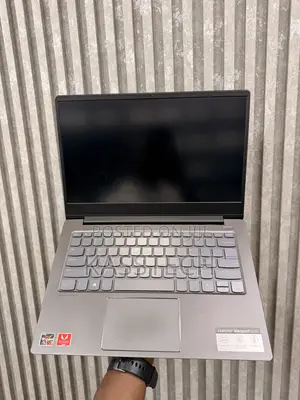 Laptop Lenovo IdeaPad 530S 8GB AMD Ryzen 7 SSD 256GB