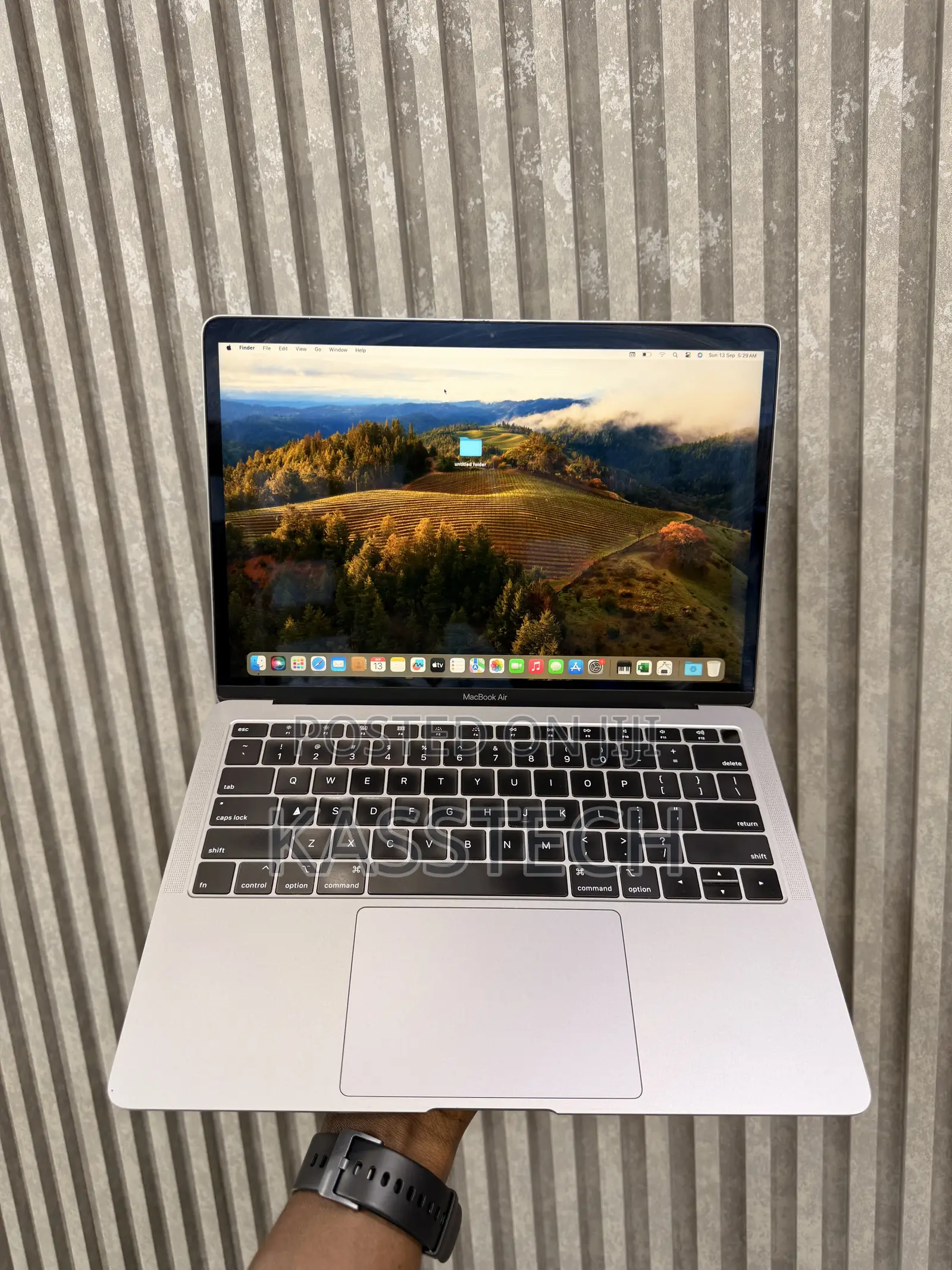 Laptop Apple MacBook Air 2019 8GB Intel Core i5 SSD 128GB