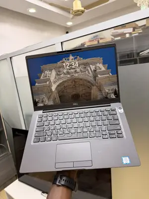 Laptop Dell Latitude 5300 8GB Intel Core i5 SSD 256GB