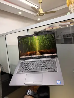 Laptop Dell Latitude 5300 8GB Intel Core i7 SSD 256GB
