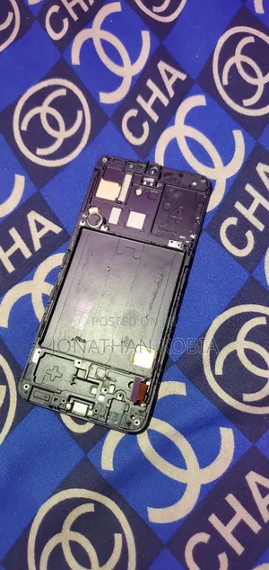 Samsung Galaxy A40 Screen