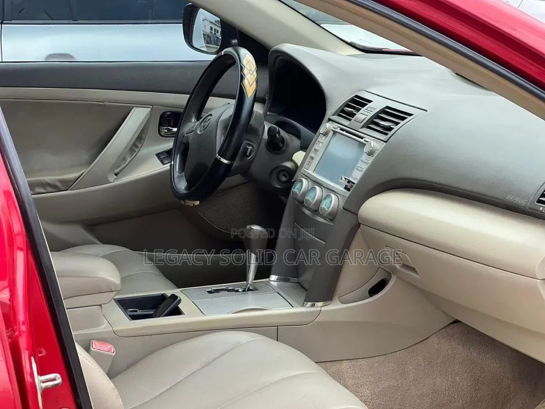 Toyota Camry 2010 Red