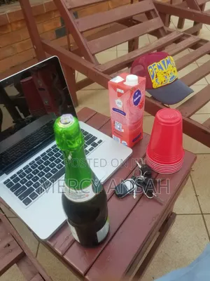 Laptop Apple MacBook Pro 8GB Intel Core i5 HDD+SSD 512GB