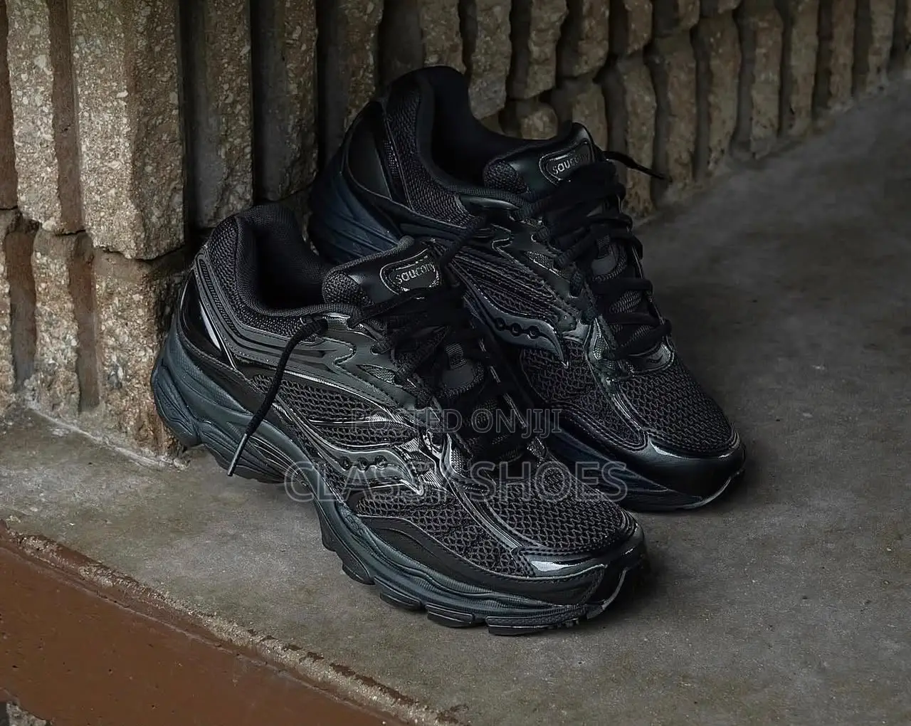 Saucony All Black