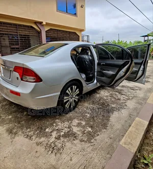 Honda Civic 2010 Silver