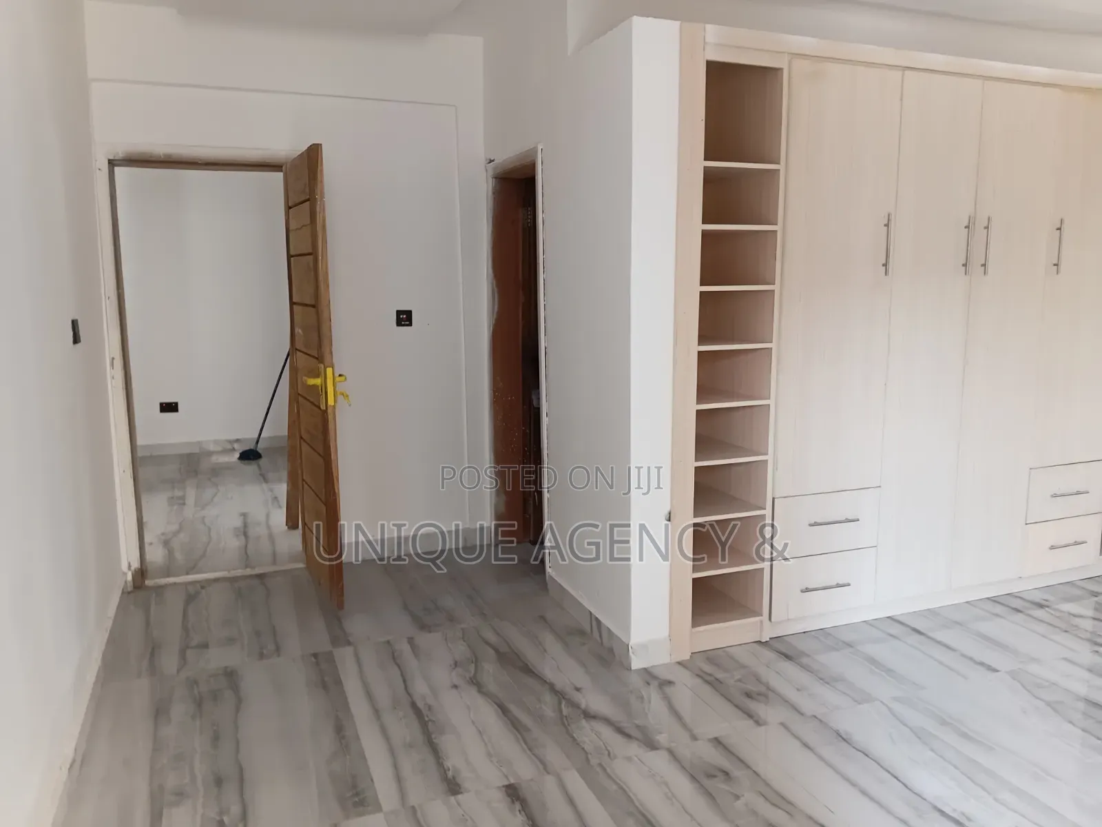 1bdrm Apartment in Sakumono for rent