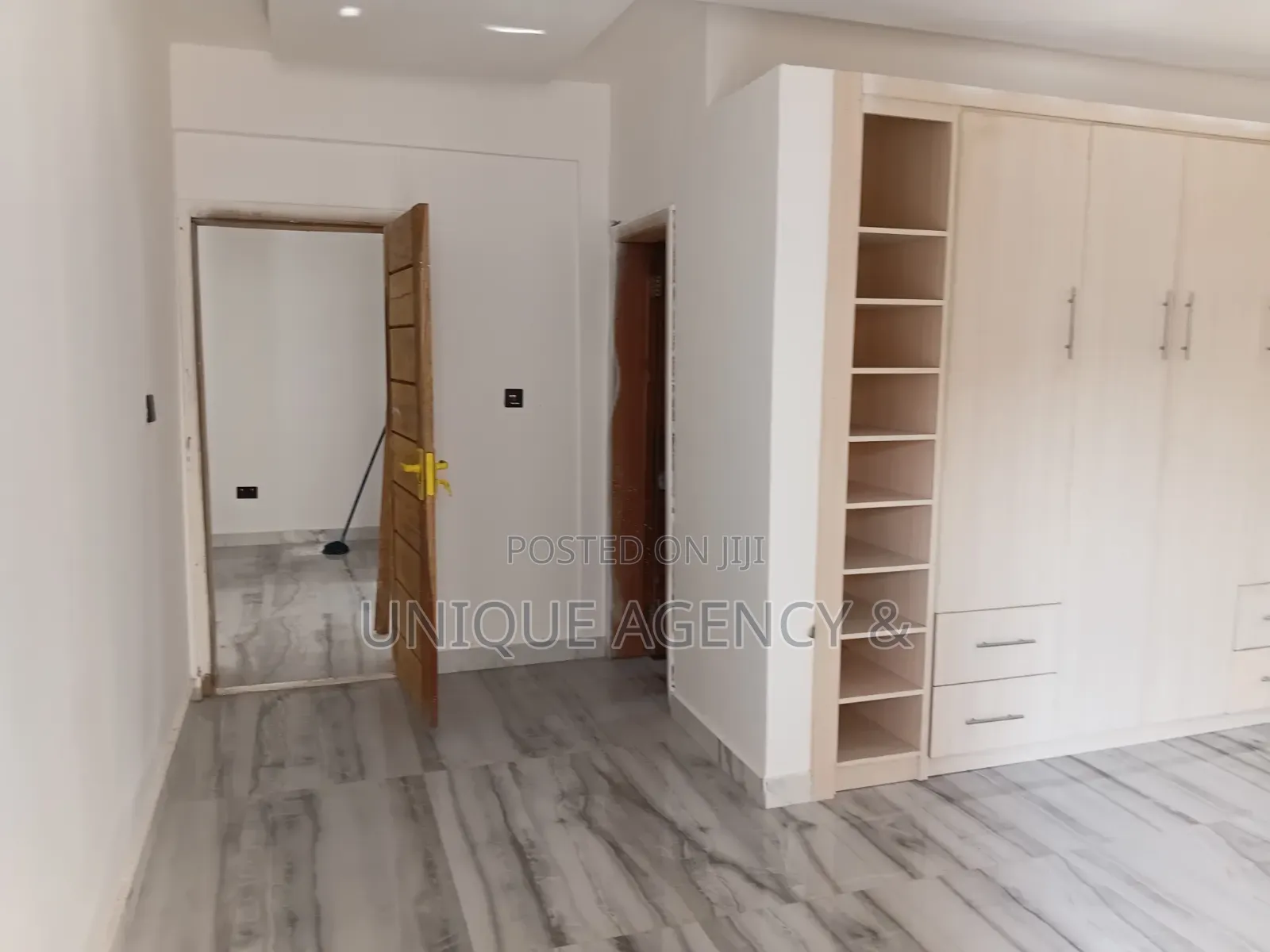 1bdrm Apartment in Sakumono for rent