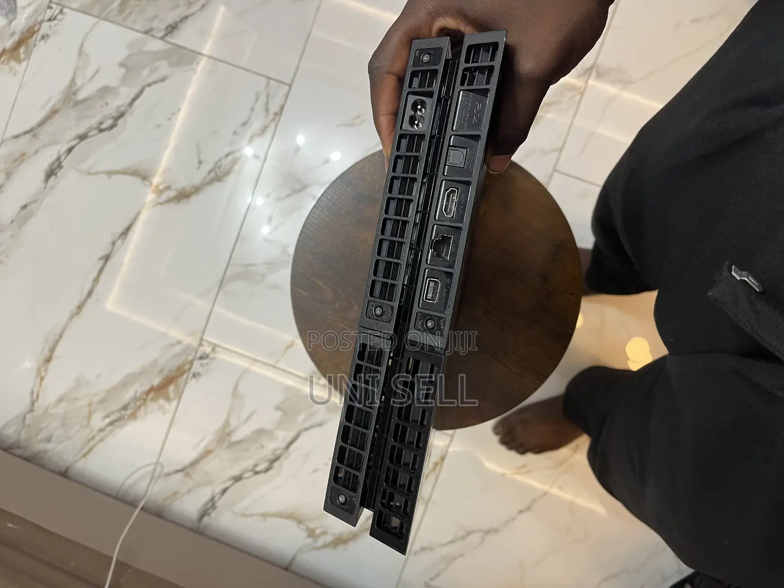 PS 4 Gaming Console