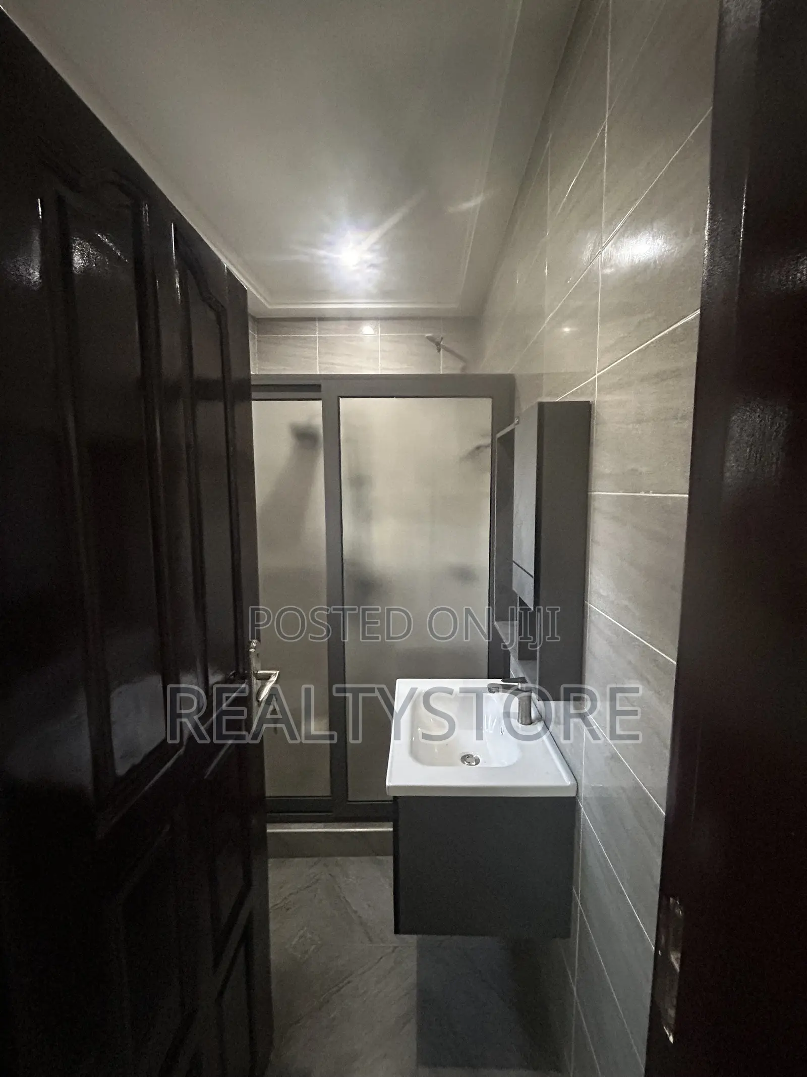 3bdrm Apartment in Kwabenya Hills, Accra Metropolitan for rent