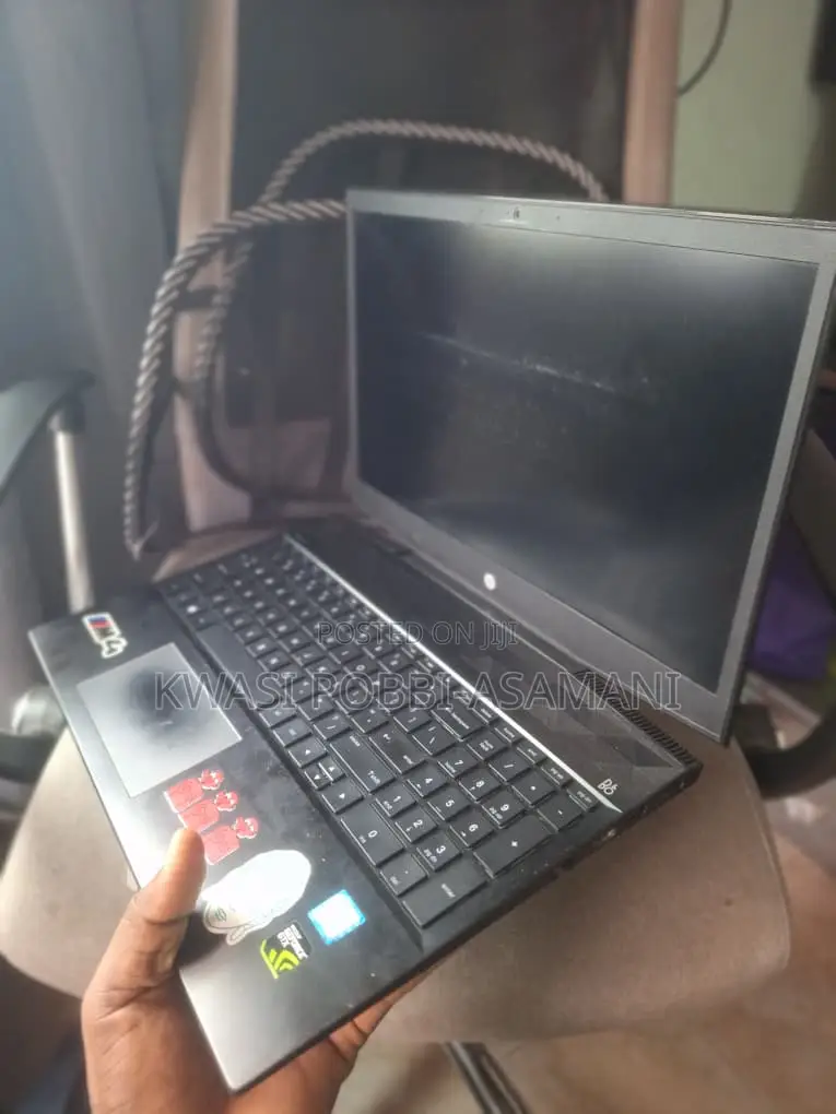 Laptop HP Pavilion 15 4GB Intel Core i5 HDD+SSD 500GB