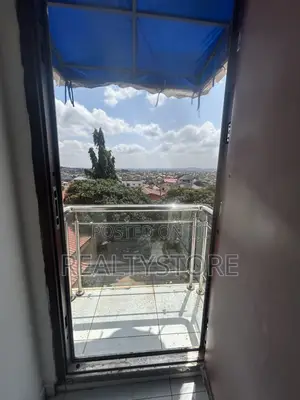 4bdrm Duplex in Franko Estate, Accra Metropolitan for rent