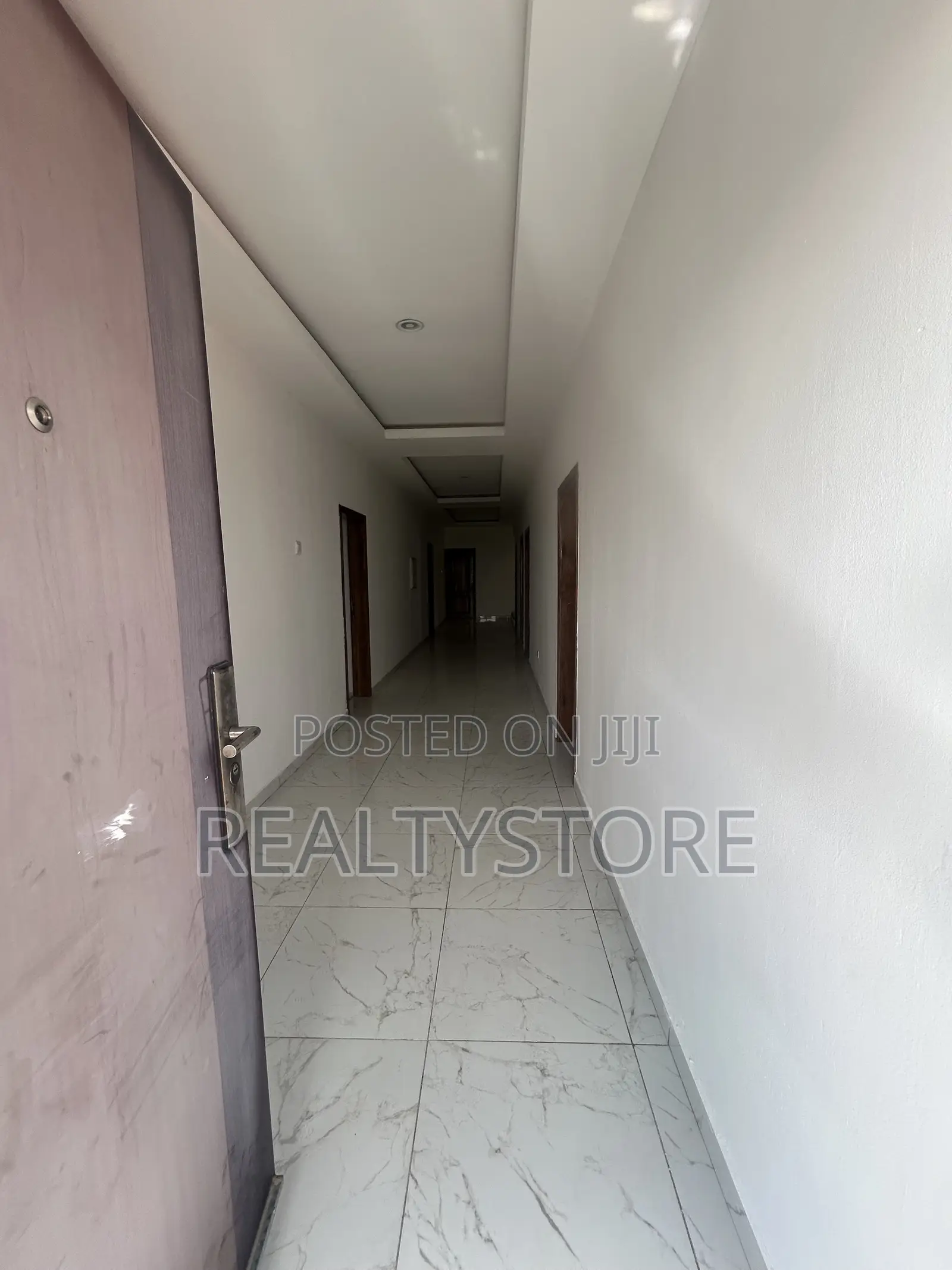 4bdrm Duplex in Franko Estate, Accra Metropolitan for rent