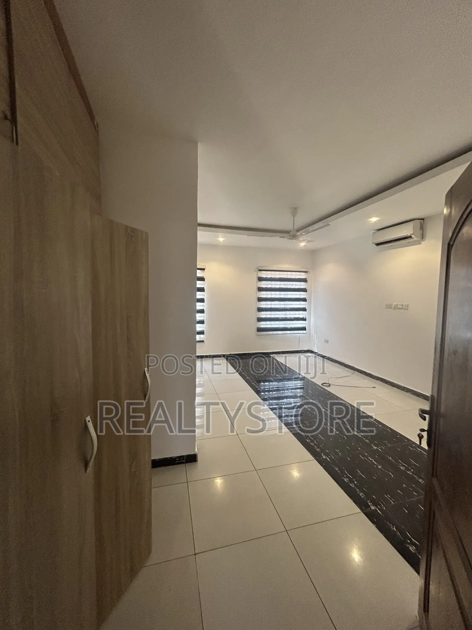 4bdrm Duplex in Franko Estate, Accra Metropolitan for rent