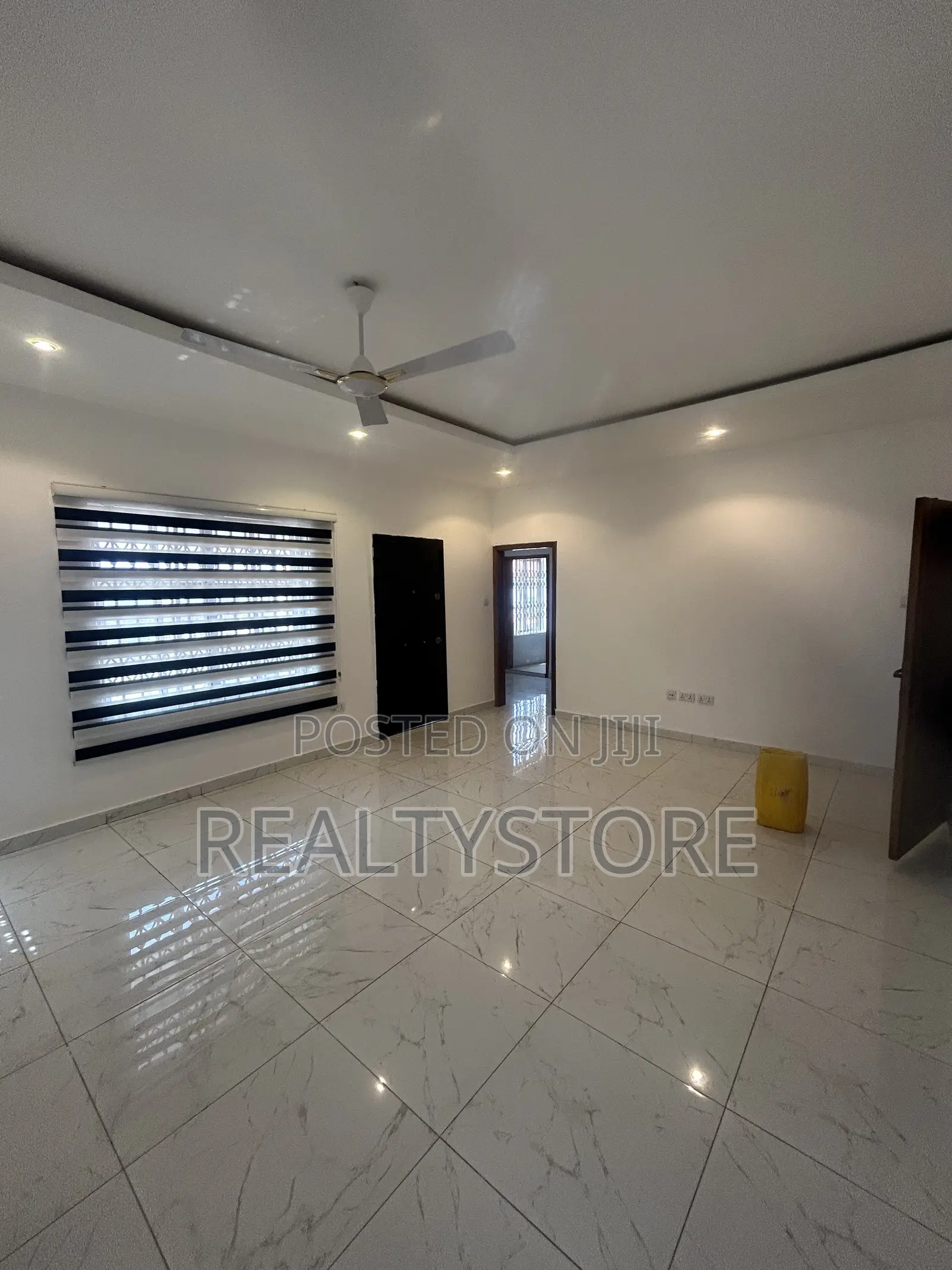 4bdrm Duplex in Franko Estate, Accra Metropolitan for rent