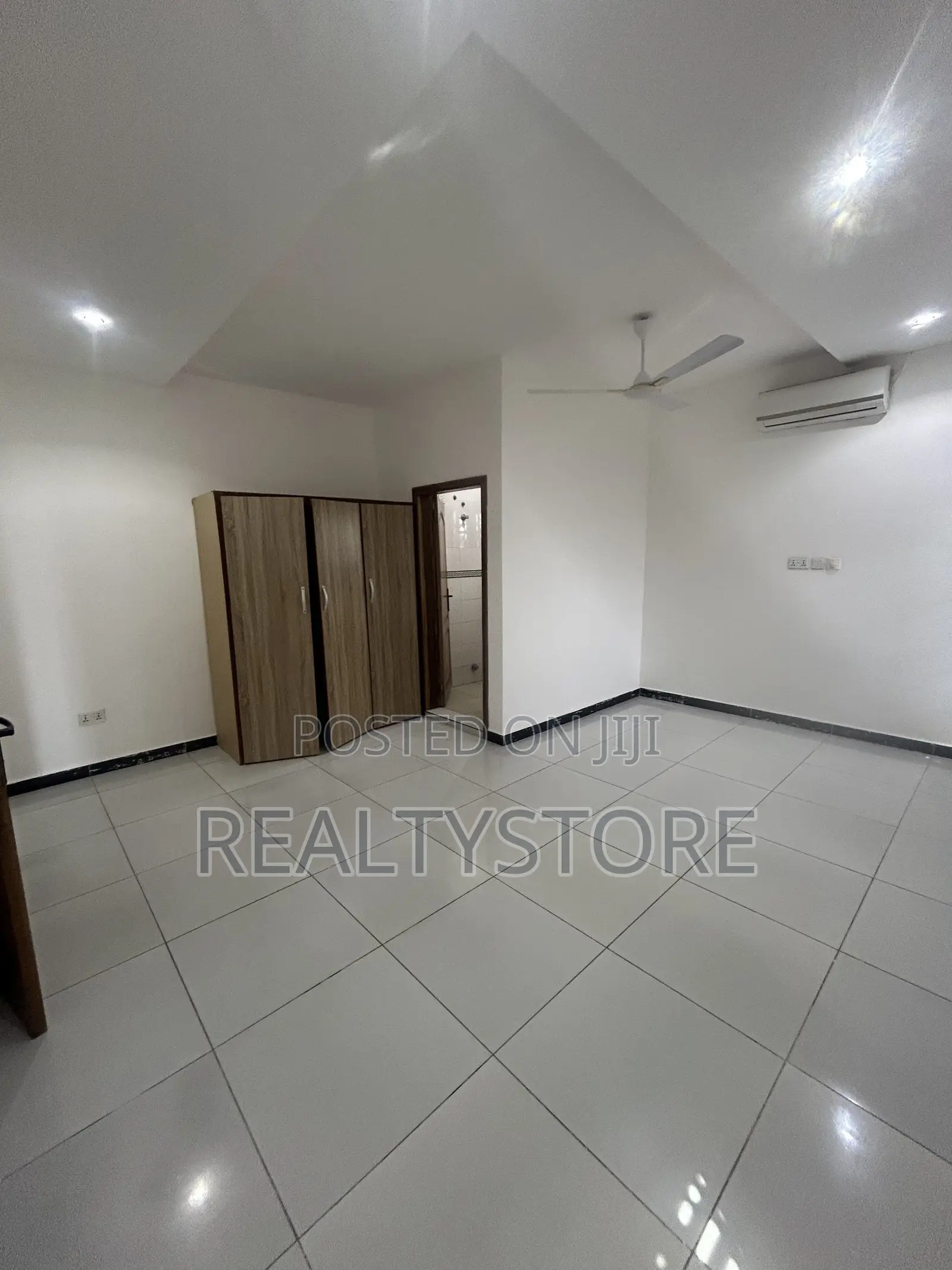 4bdrm Duplex in Franko Estate, Accra Metropolitan for rent