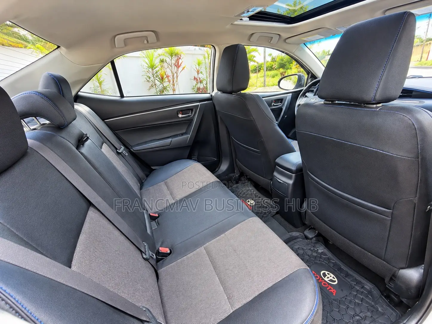 Toyota Corolla SE Special Edition 4dr Sedan (1.8L 4cyl CVT) 2017 White
