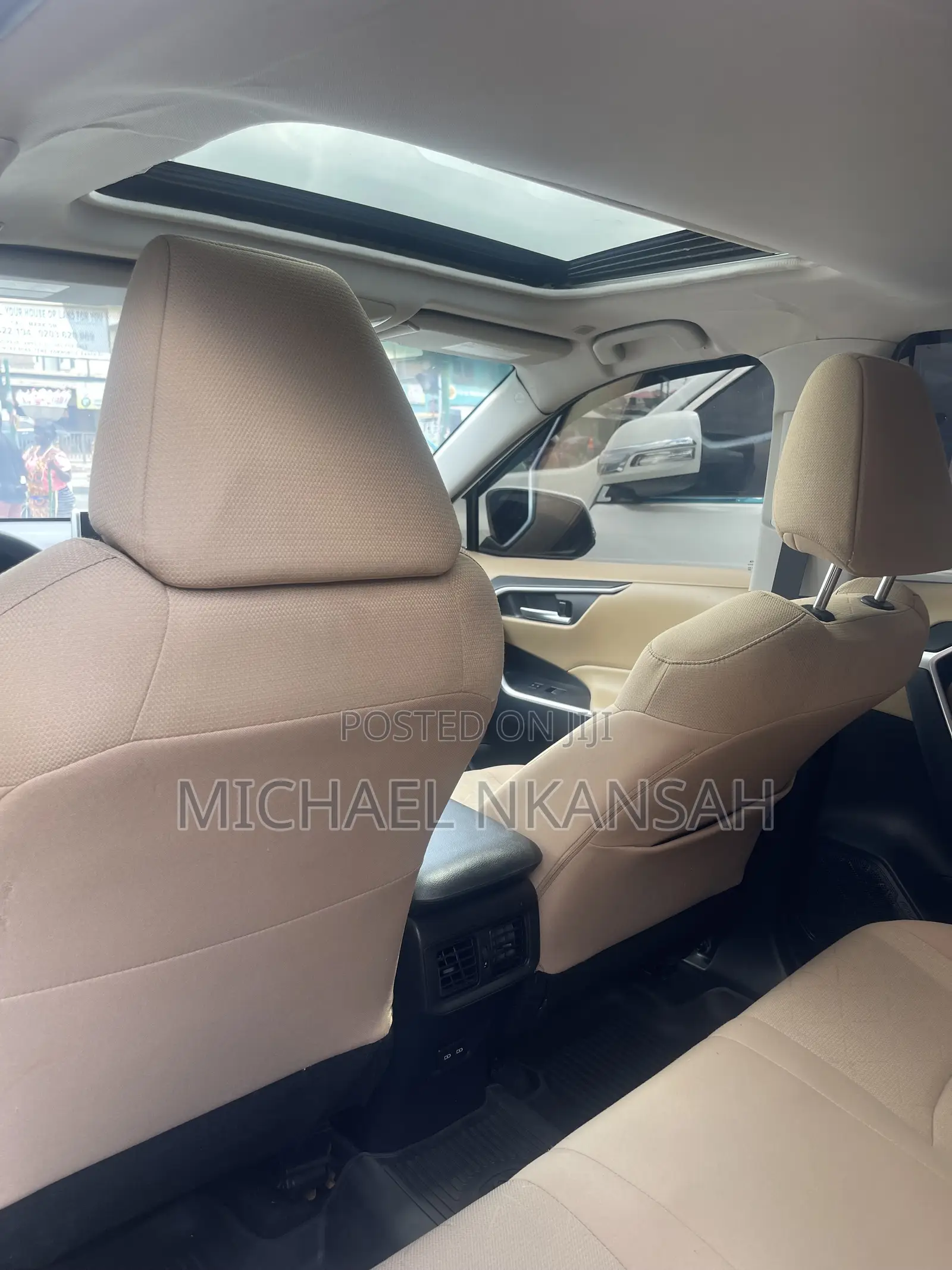 Toyota RAV4 XLE AWD 2024 White