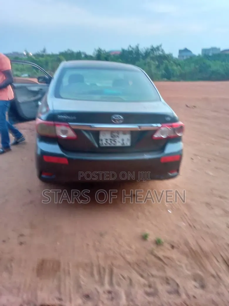 Toyota Corolla 2013 Silver