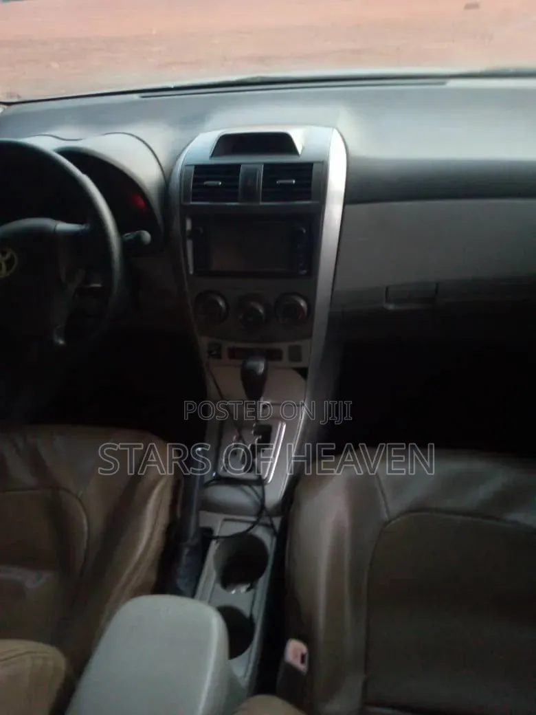 Toyota Corolla 2013 Silver