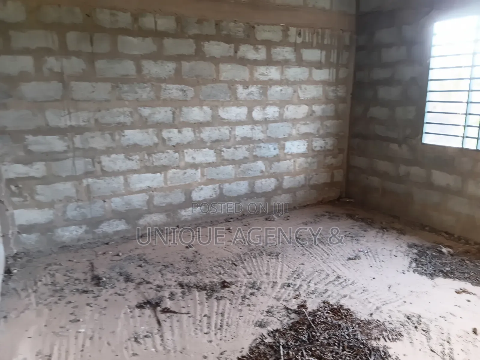 3bdrm Bungalow in Main Station for sale