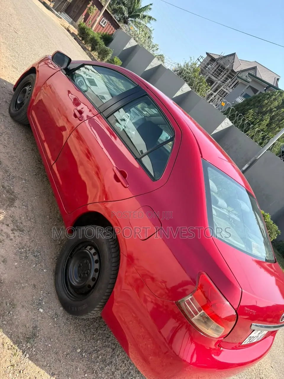 Toyota Yaris Base Sedan 4dr 2010 Red