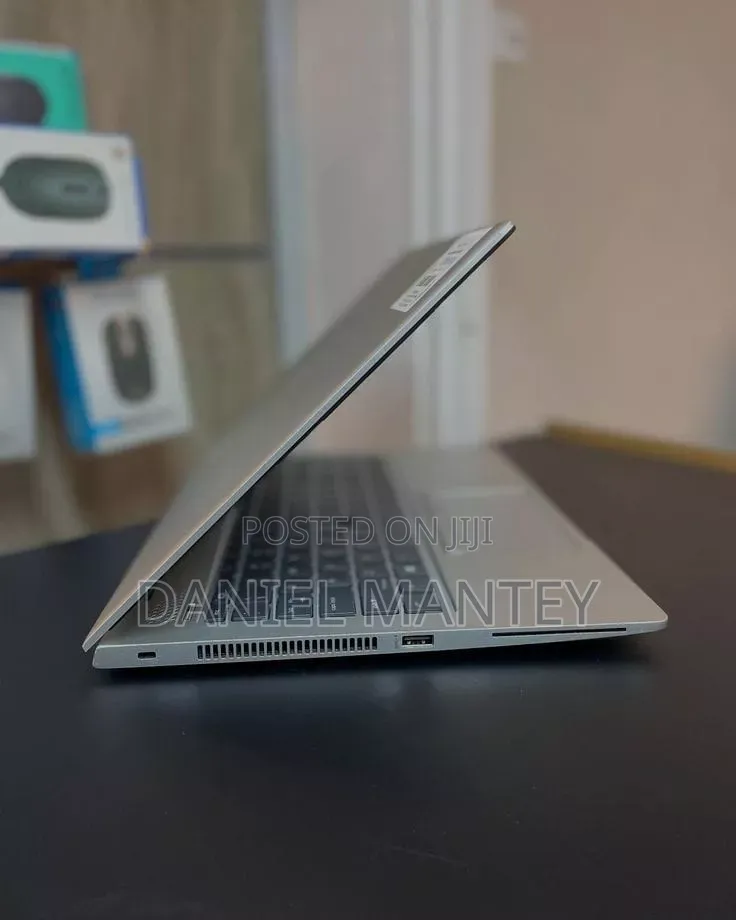 New Laptop HP EliteBook 830 G5 8GB Intel Core i5 SSD 256GB