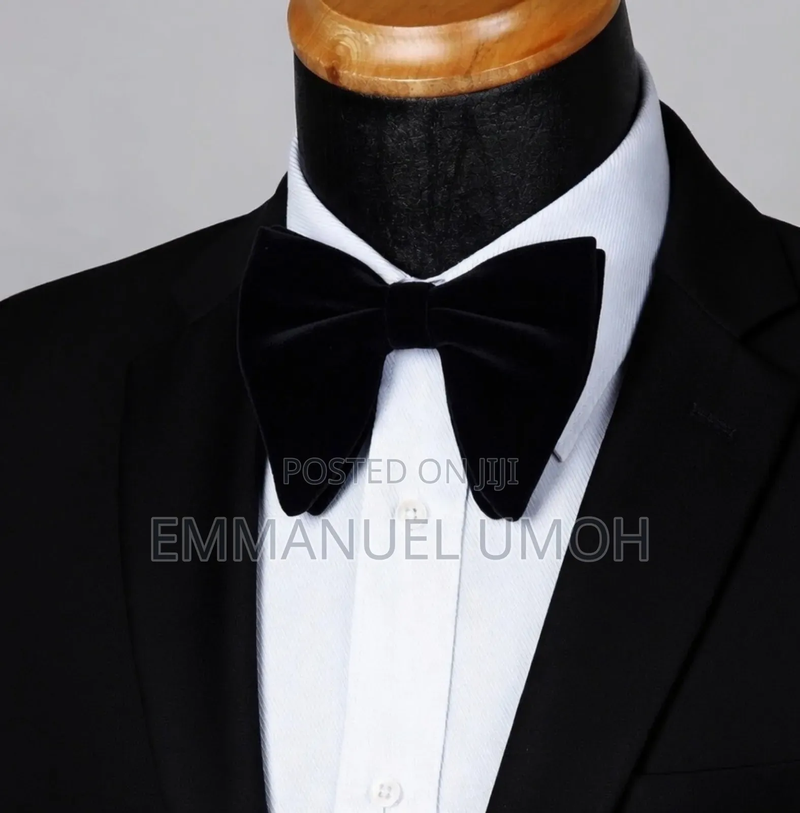 Classy Velvet Bow Tie