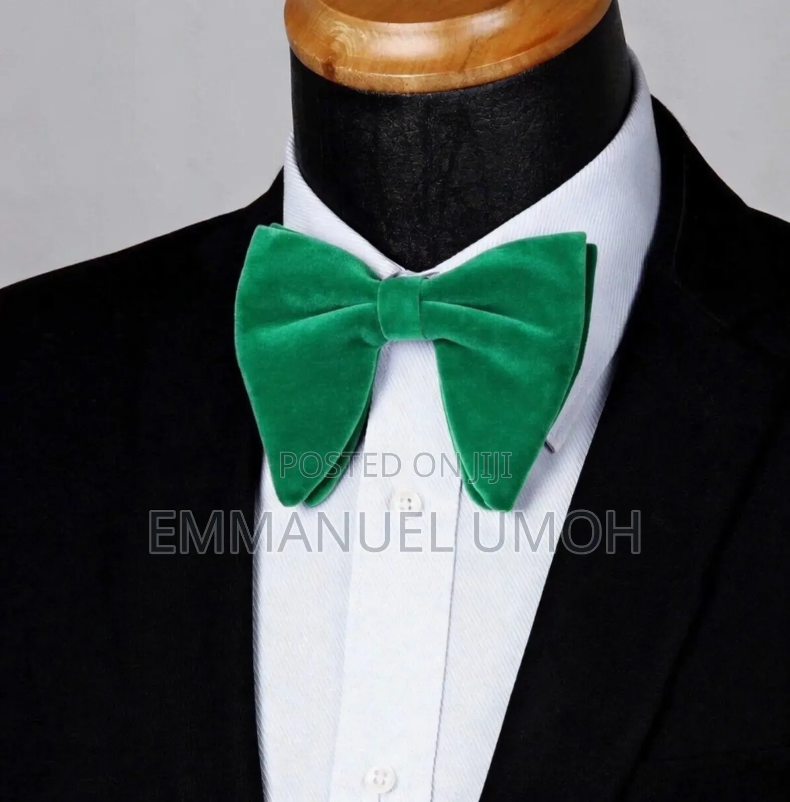 Classy Velvet Bow Tie