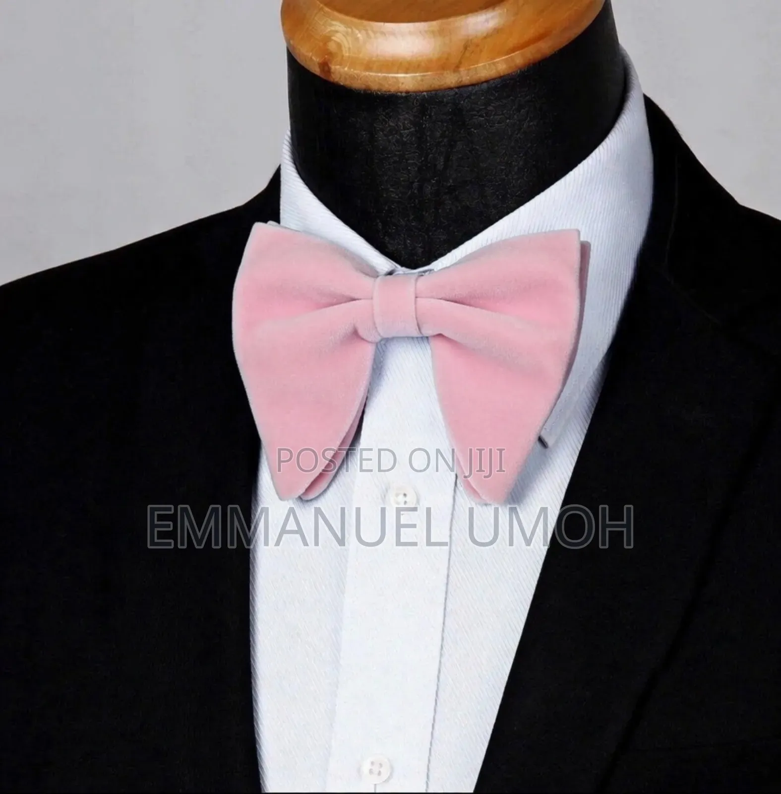 Classy Velvet Bow Tie
