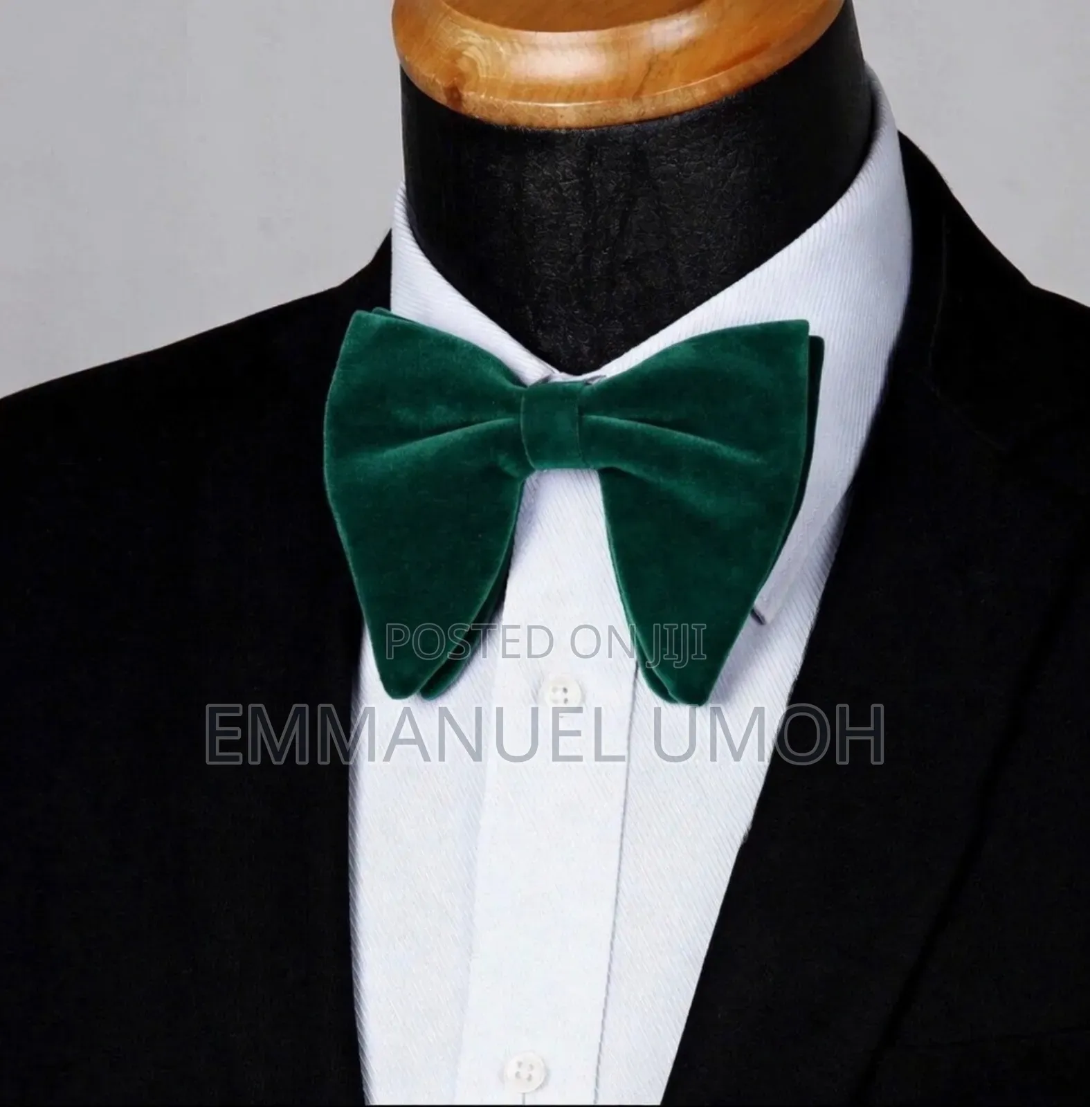 Classy Velvet Bow Tie