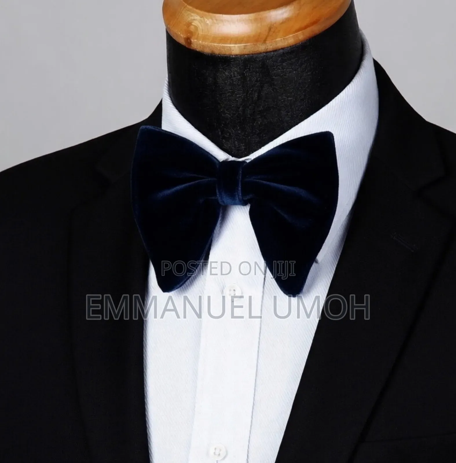 Classy Velvet Bow Tie